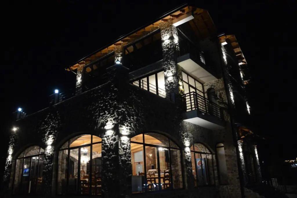 Bujtina Vrenezi Hotel Peshkopi Exterior photo