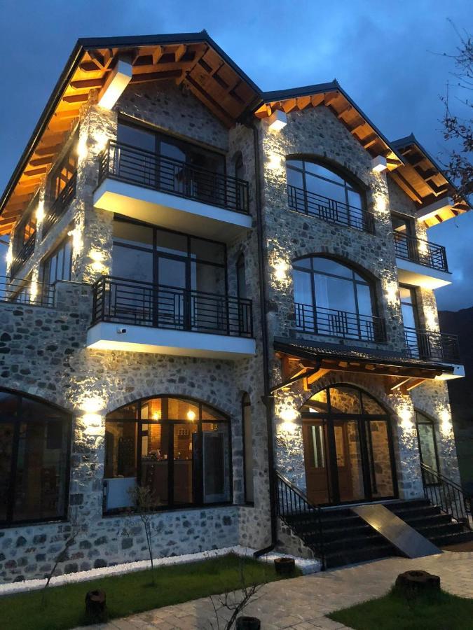 Bujtina Vrenezi Hotel Peshkopi Exterior photo