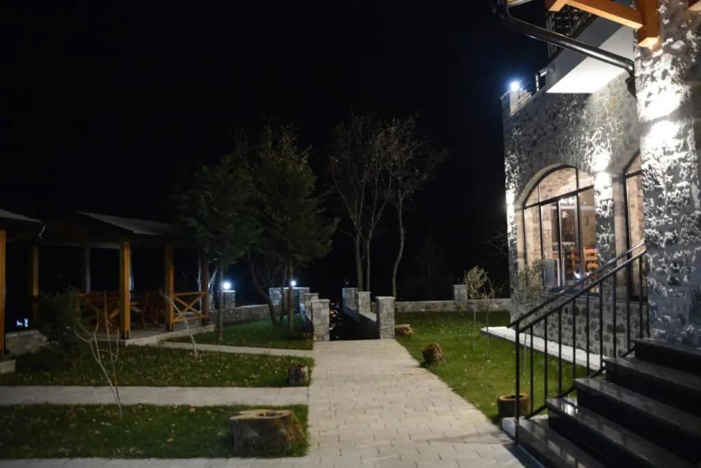 Bujtina Vrenezi Hotel Peshkopi Exterior photo