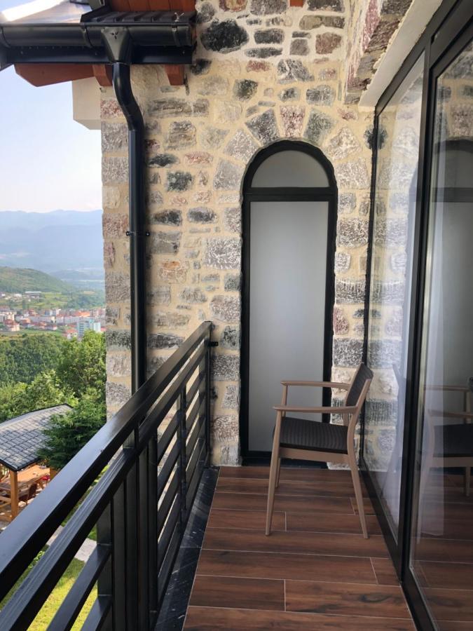 Bujtina Vrenezi Hotel Peshkopi Exterior photo